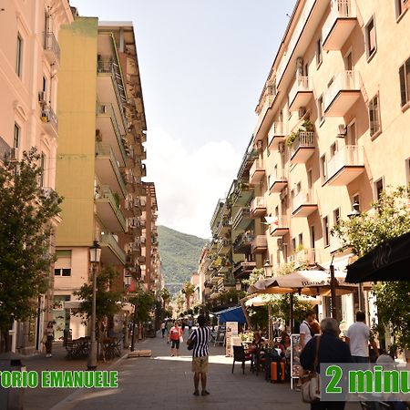 B&B Portafortuna Lucky Charm Salerno Exterior foto